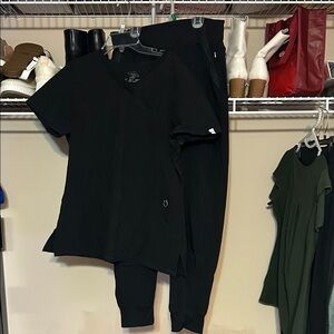 Cherokee Infinity Black Womens Medium Jogger Scrub Set